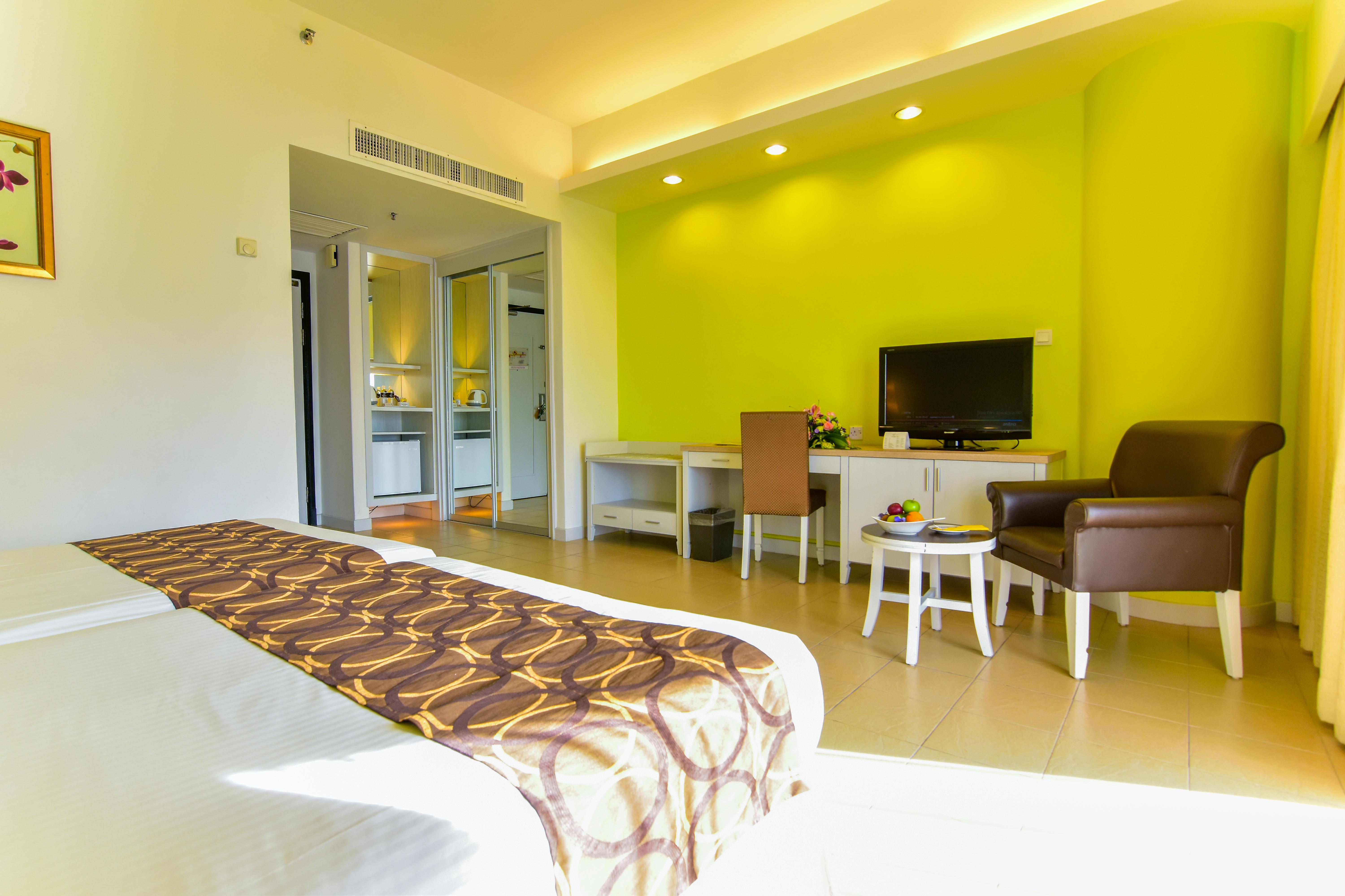 Flamingo Hotel By The Beach, Penang Tanjung Bungah  Exteriör bild