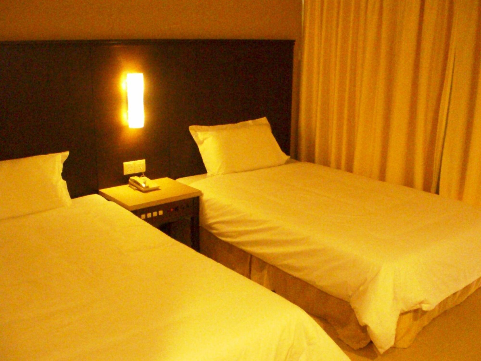 Flamingo Hotel By The Beach, Penang Tanjung Bungah  Exteriör bild