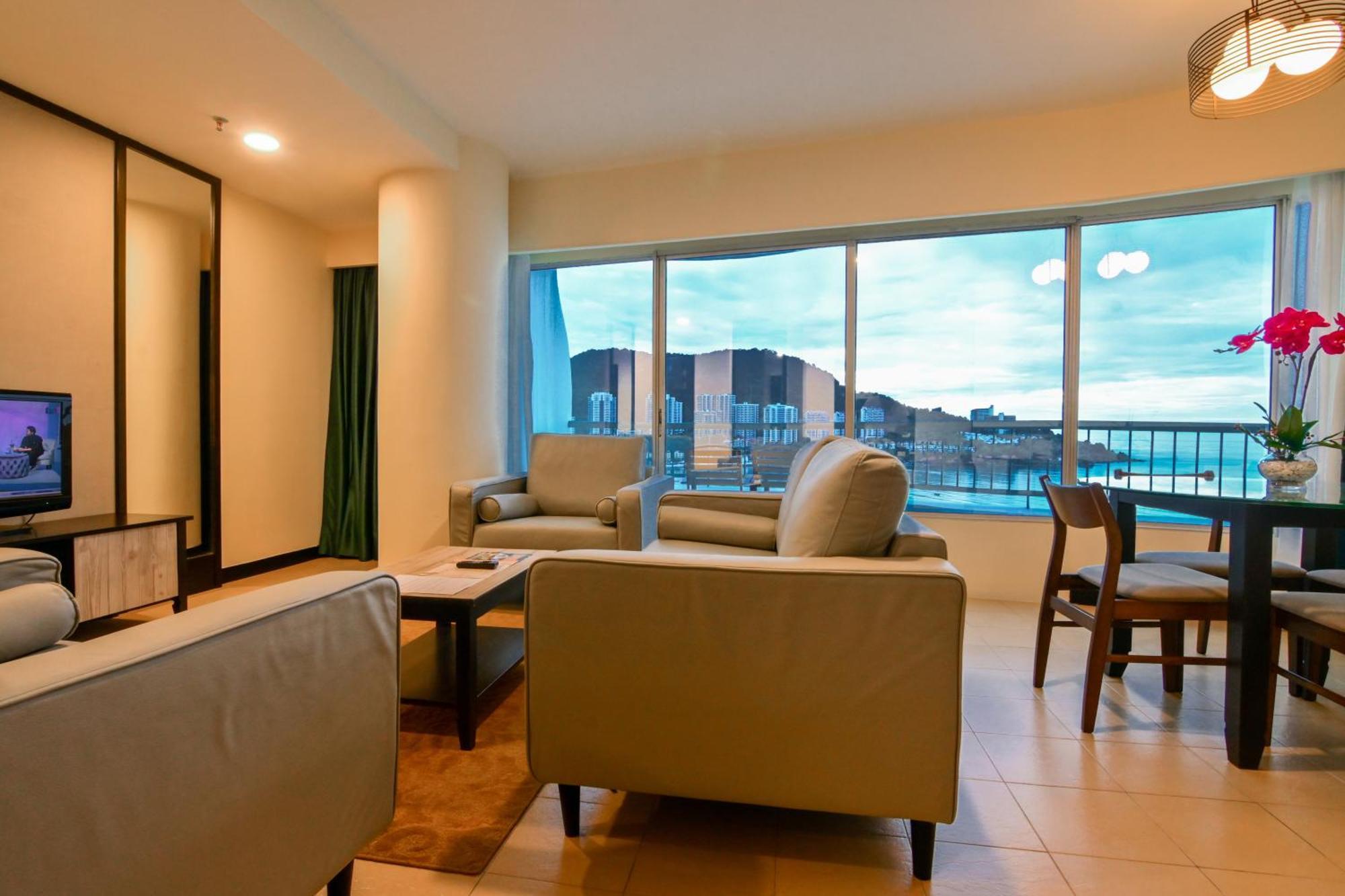 Flamingo Hotel By The Beach, Penang Tanjung Bungah  Exteriör bild